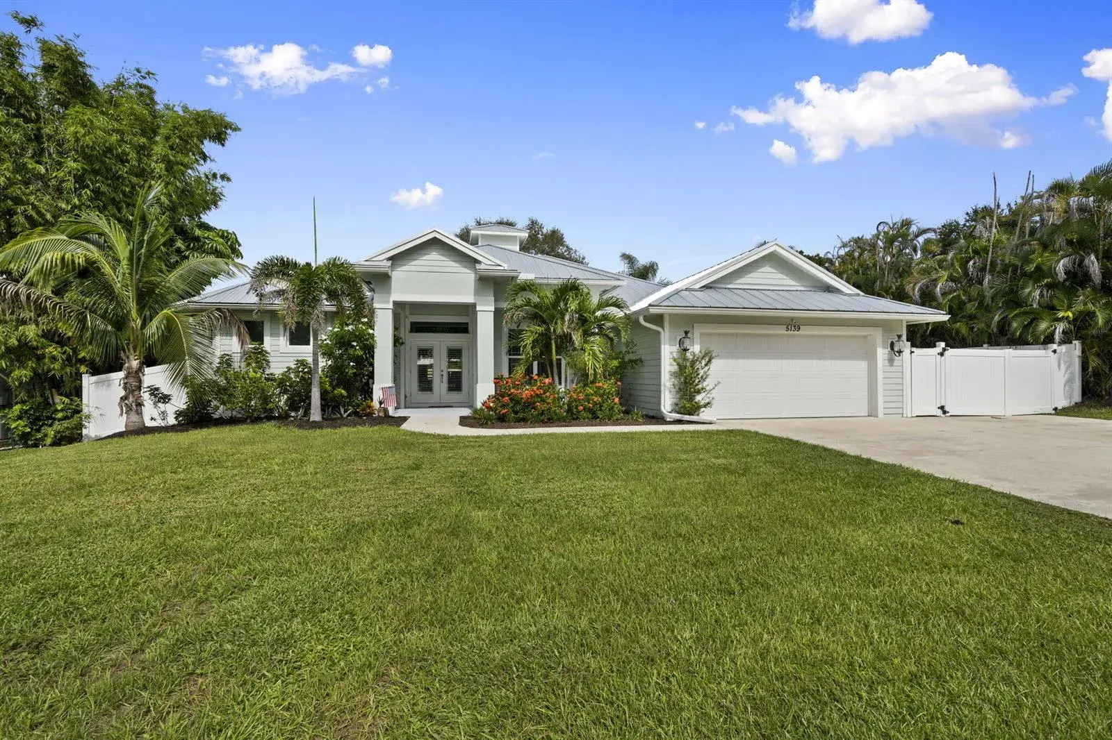 5139 SE HORSESHOE POINT Road, Stuart FL 34997
