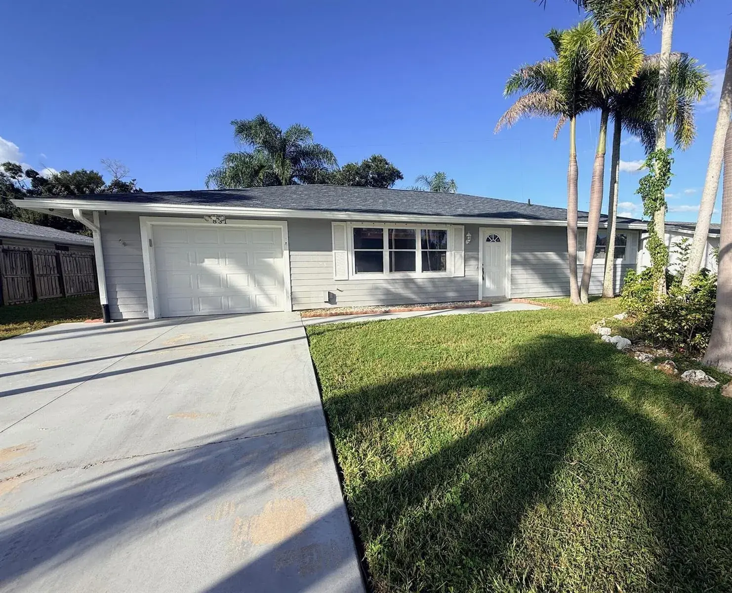 831 SE CARNIVAL Avenue, Port St. Lucie FL 34983