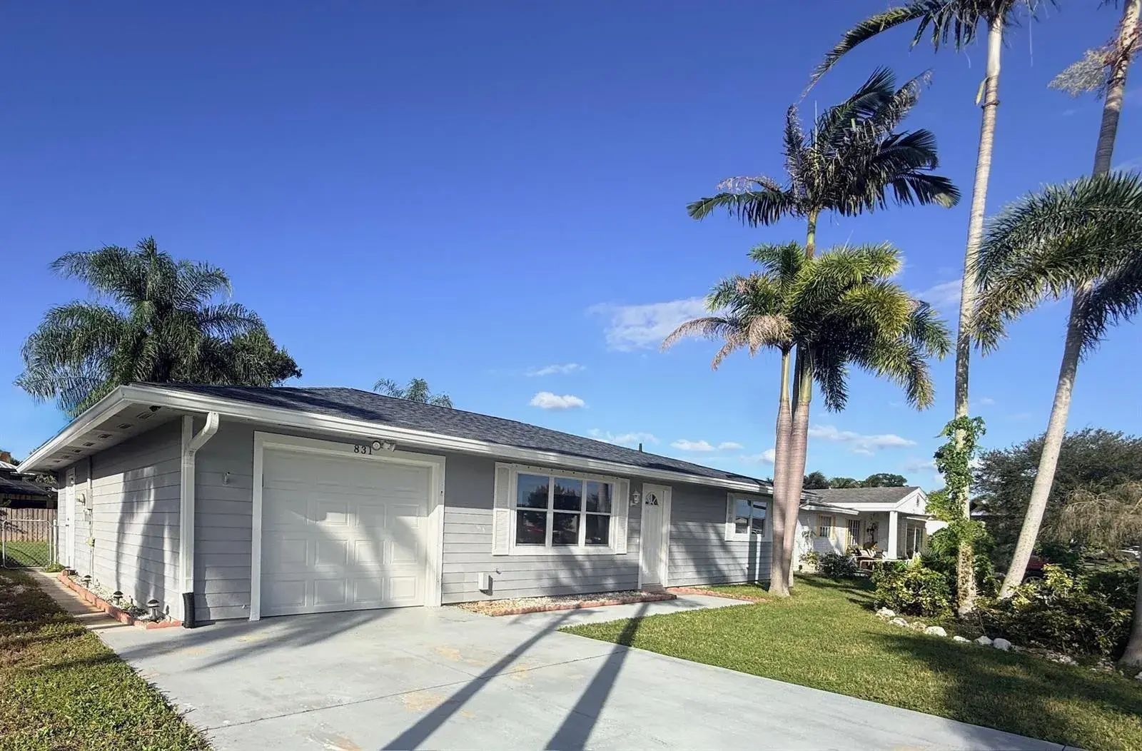 831 SE CARNIVAL Avenue, Port St. Lucie FL 34983