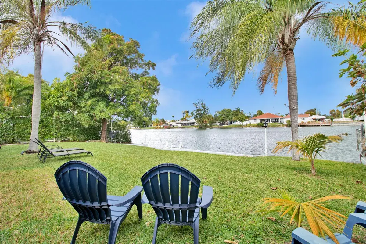 1031 SW 3RD Street, Hallandale Beach FL 33009