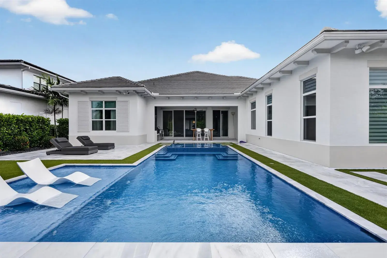9372 Coral Isles Circle, Palm Beach Gardens FL 33412