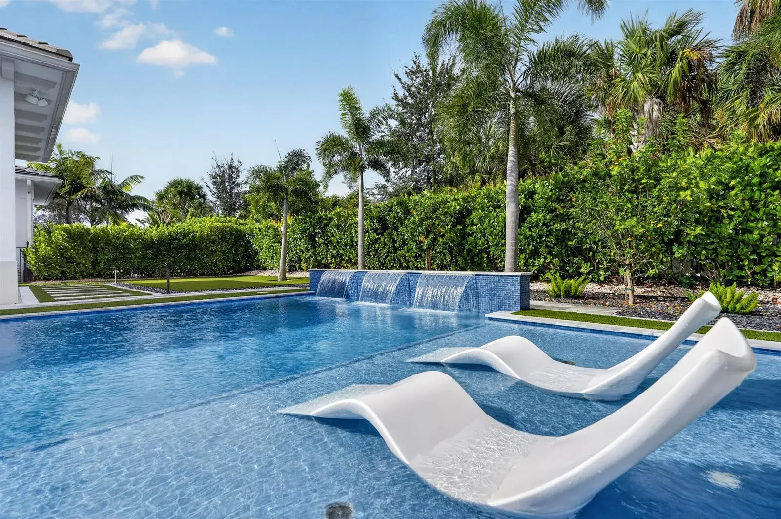 9372 Coral Isles Circle, Palm Beach Gardens FL 33412