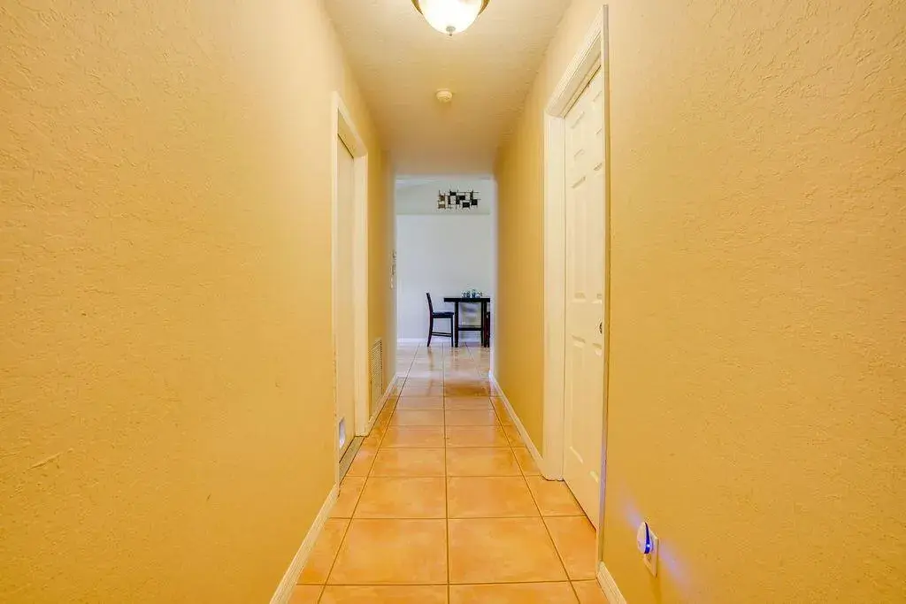 1305 20th Avenue SW, Vero Beach FL 32962