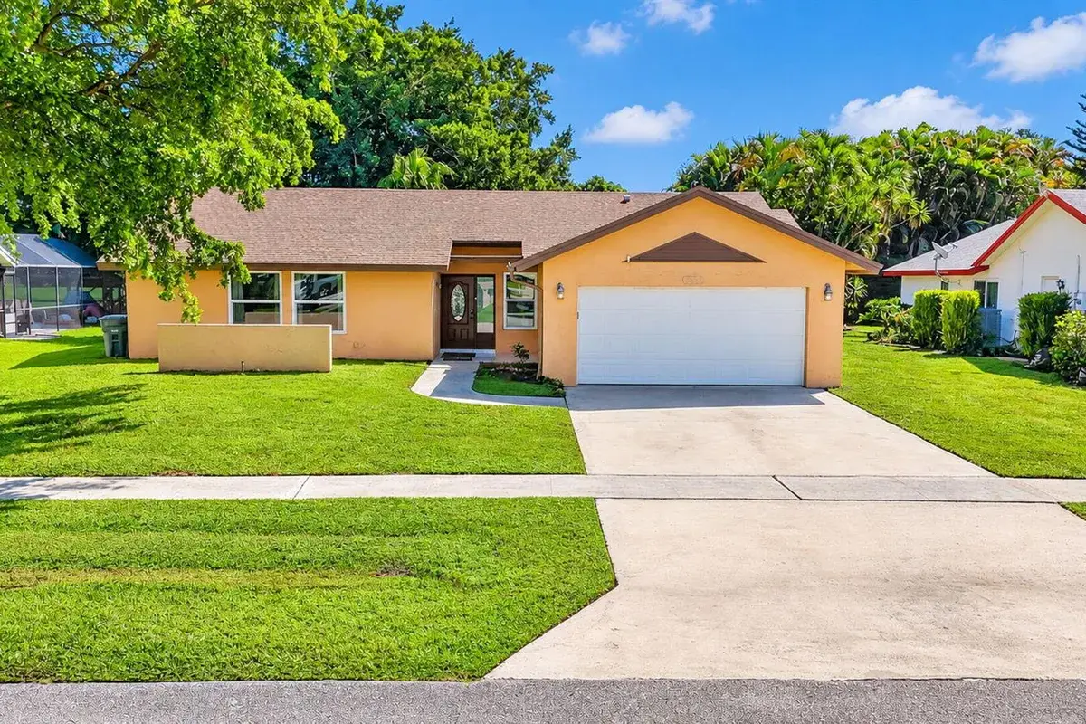 19564 HAMPTON Drive, Boca Raton FL 33434