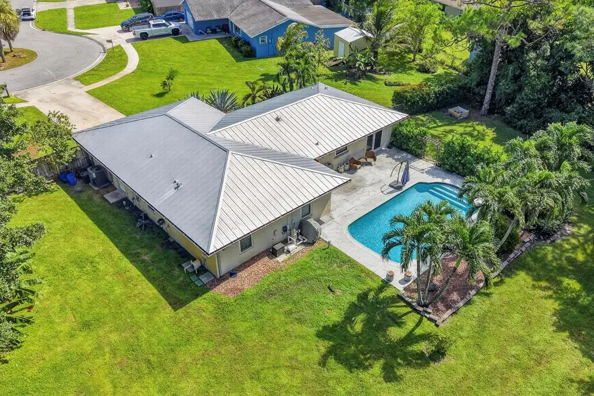 127 Raven Court, Royal Palm Beach FL 33411