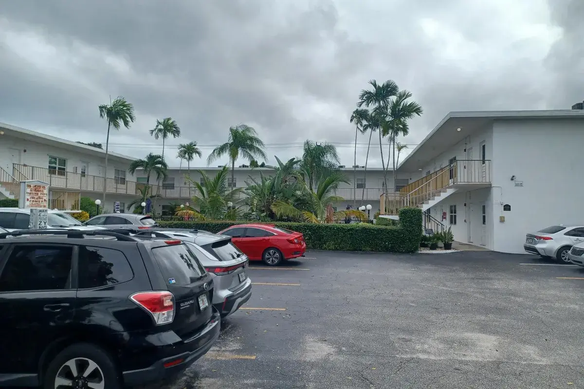 2240 JOHNSON Street # 112, Hollywood FL 33020