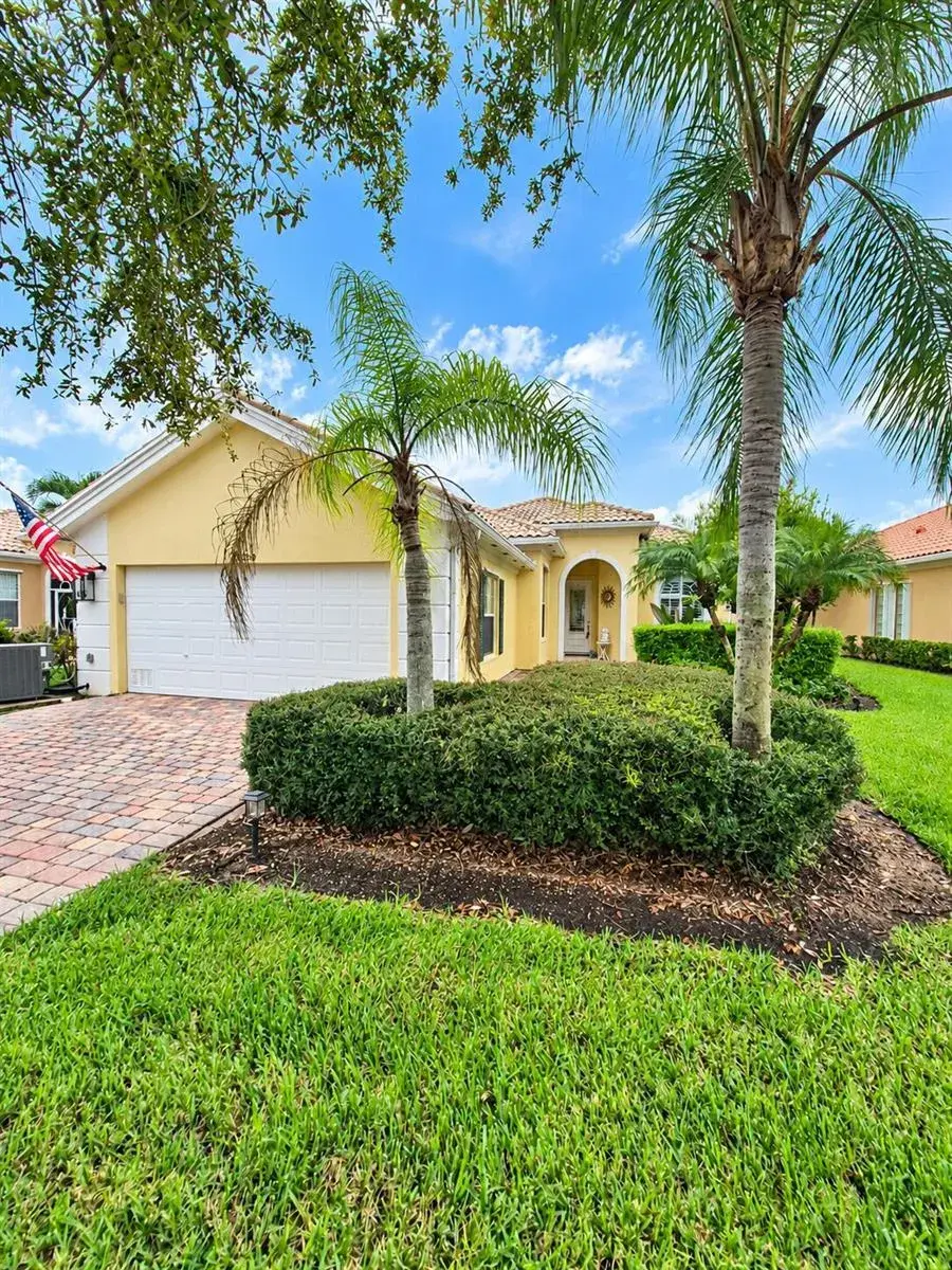 10649 SW STRATTON Drive, Port St. Lucie FL 34987