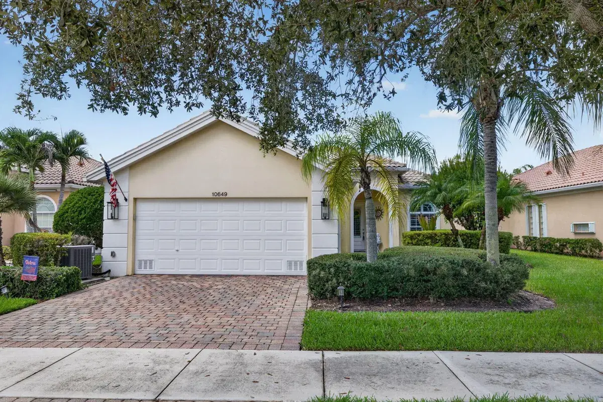 10649 SW STRATTON Drive, Port St. Lucie FL 34987