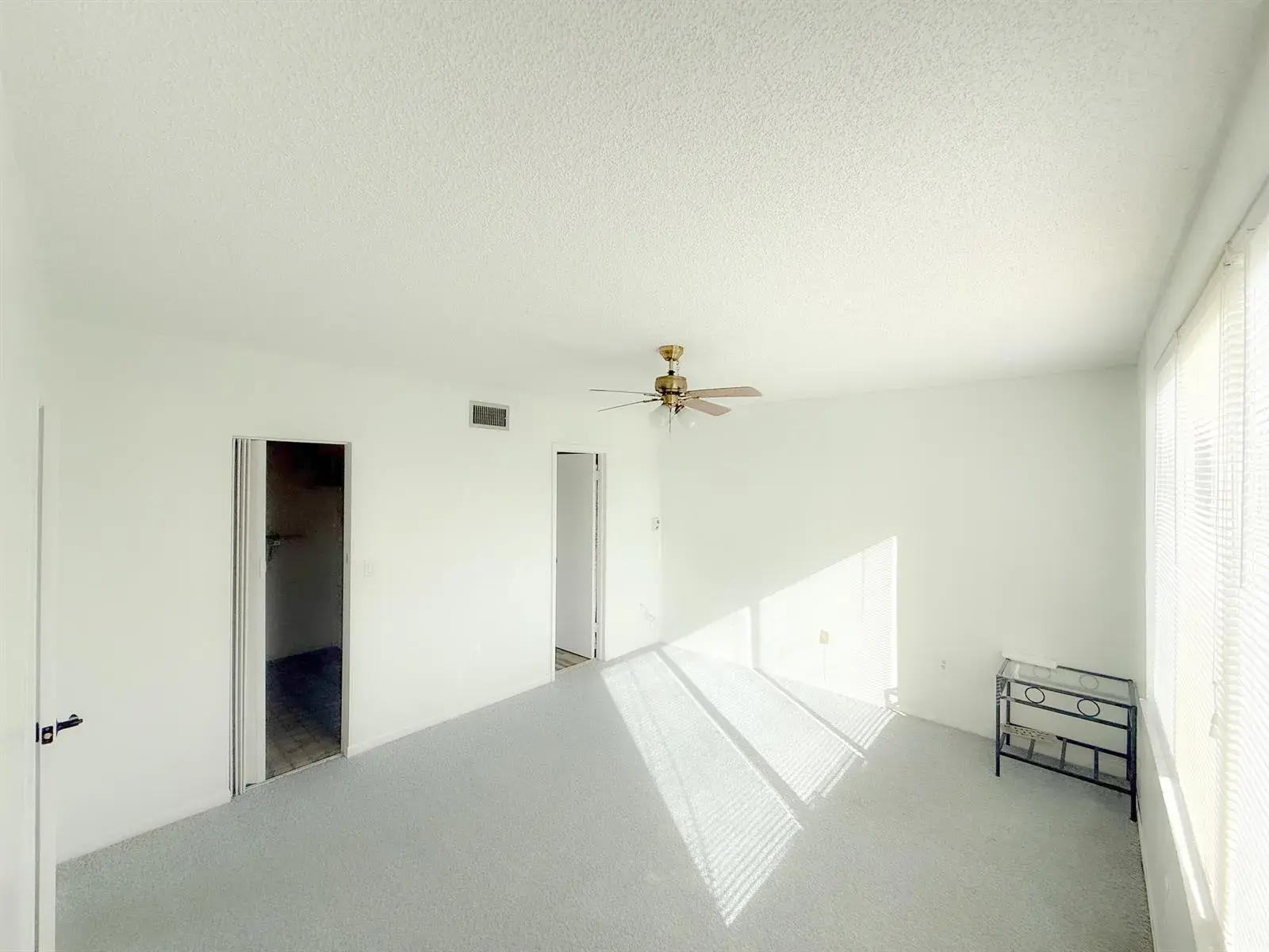 1080 DEL LAGO Circle, Sunrise FL 33313