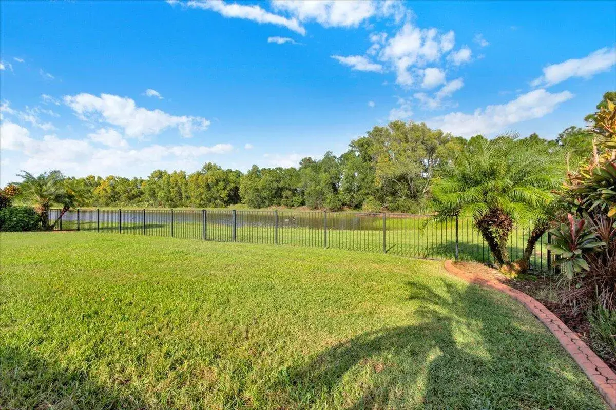 367 SW Vista Lake Drive, Port St. Lucie FL 34953