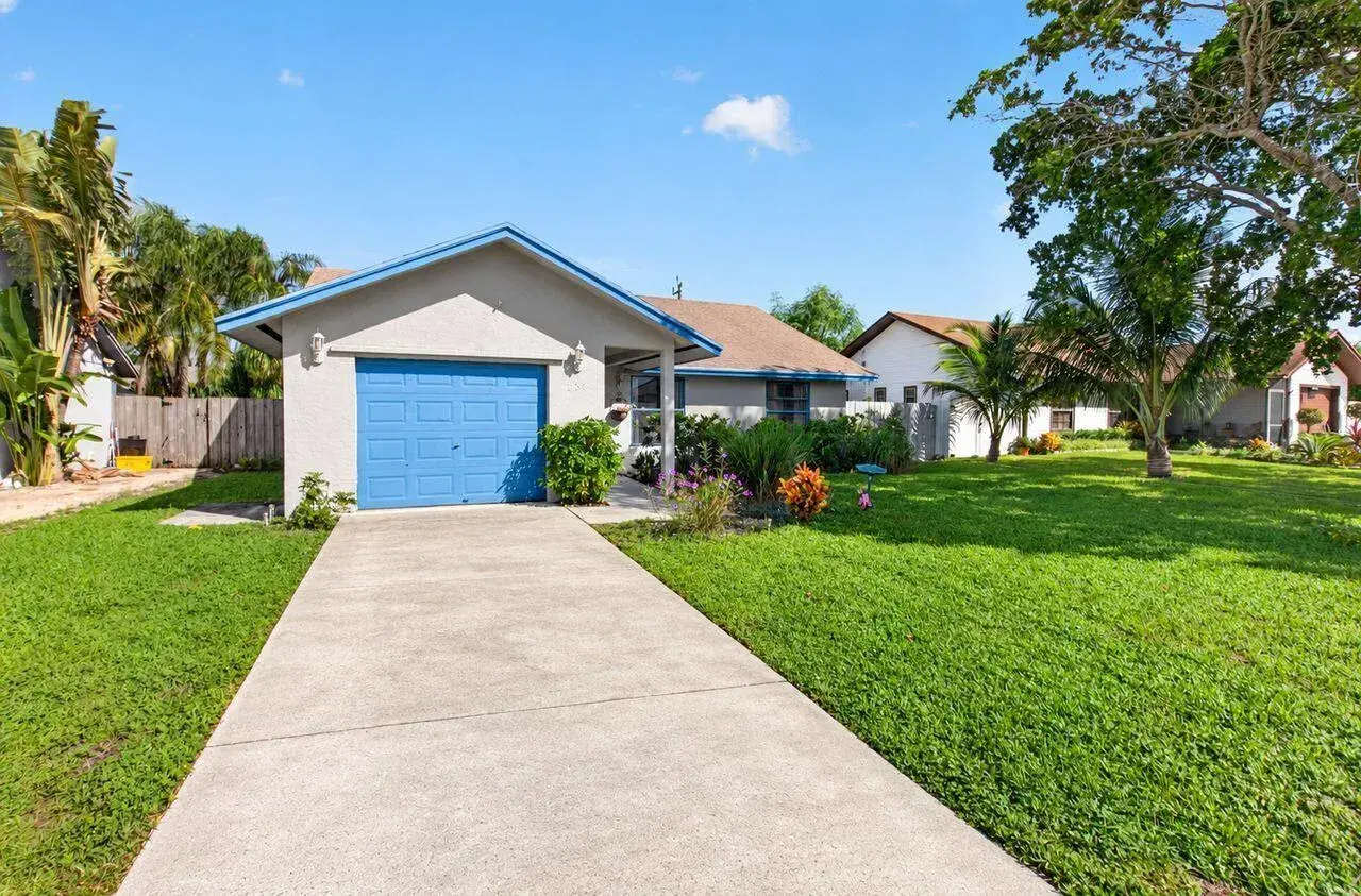 731 SW 1st Court, Boynton Beach FL 33426