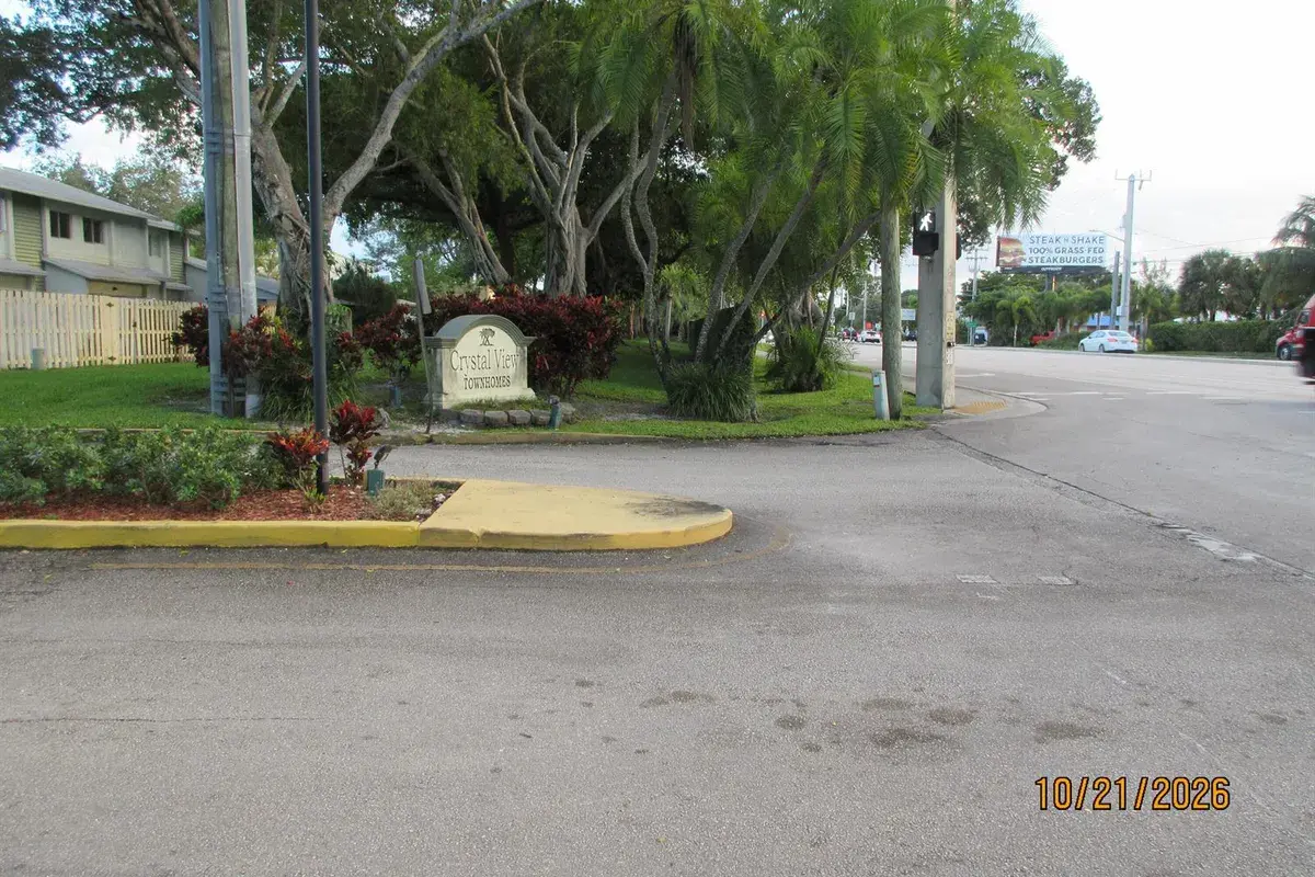836 CRYSTAL LAKE Drive, Deerfield Beach FL 33064