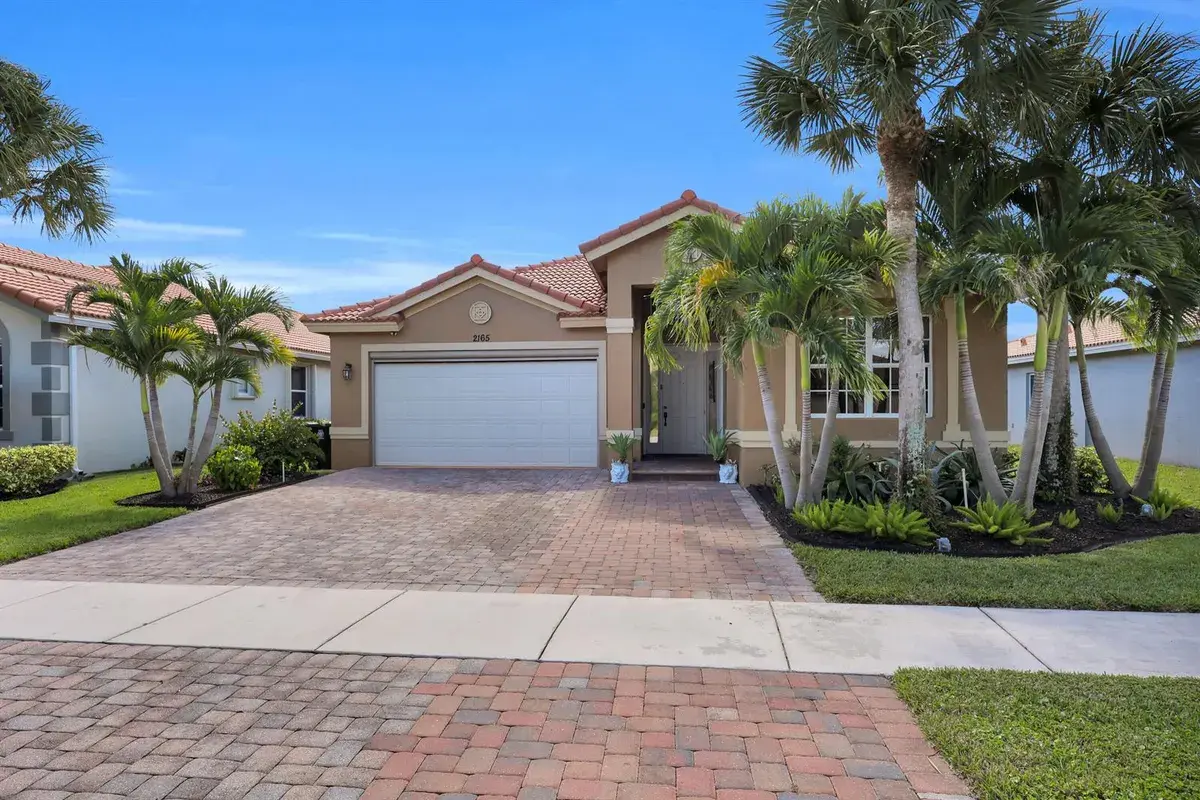 2165 Newport Isles Boulevard, Port St. Lucie FL 34953