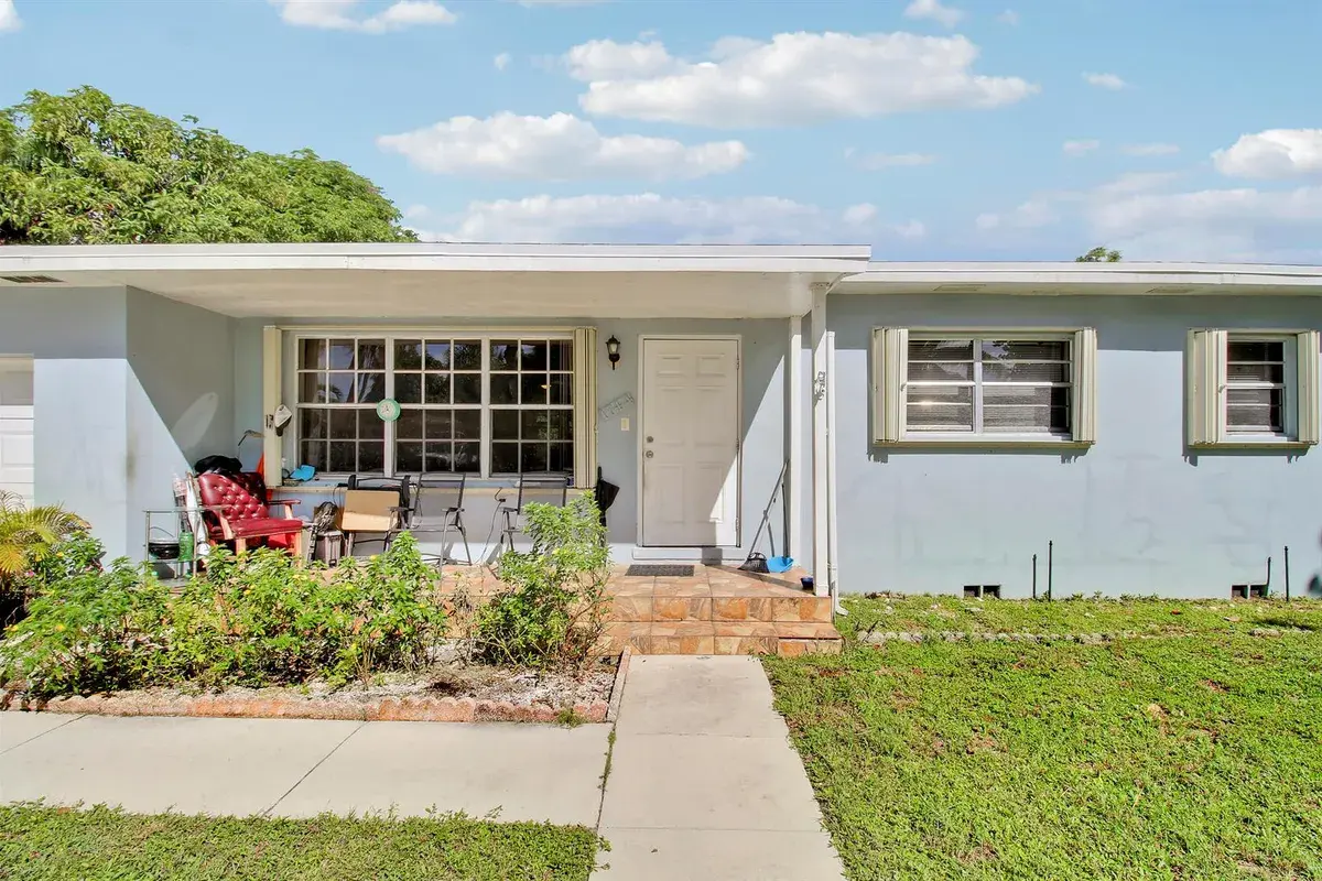 1744 Crestwood Boulevard, Lake Worth FL 33460