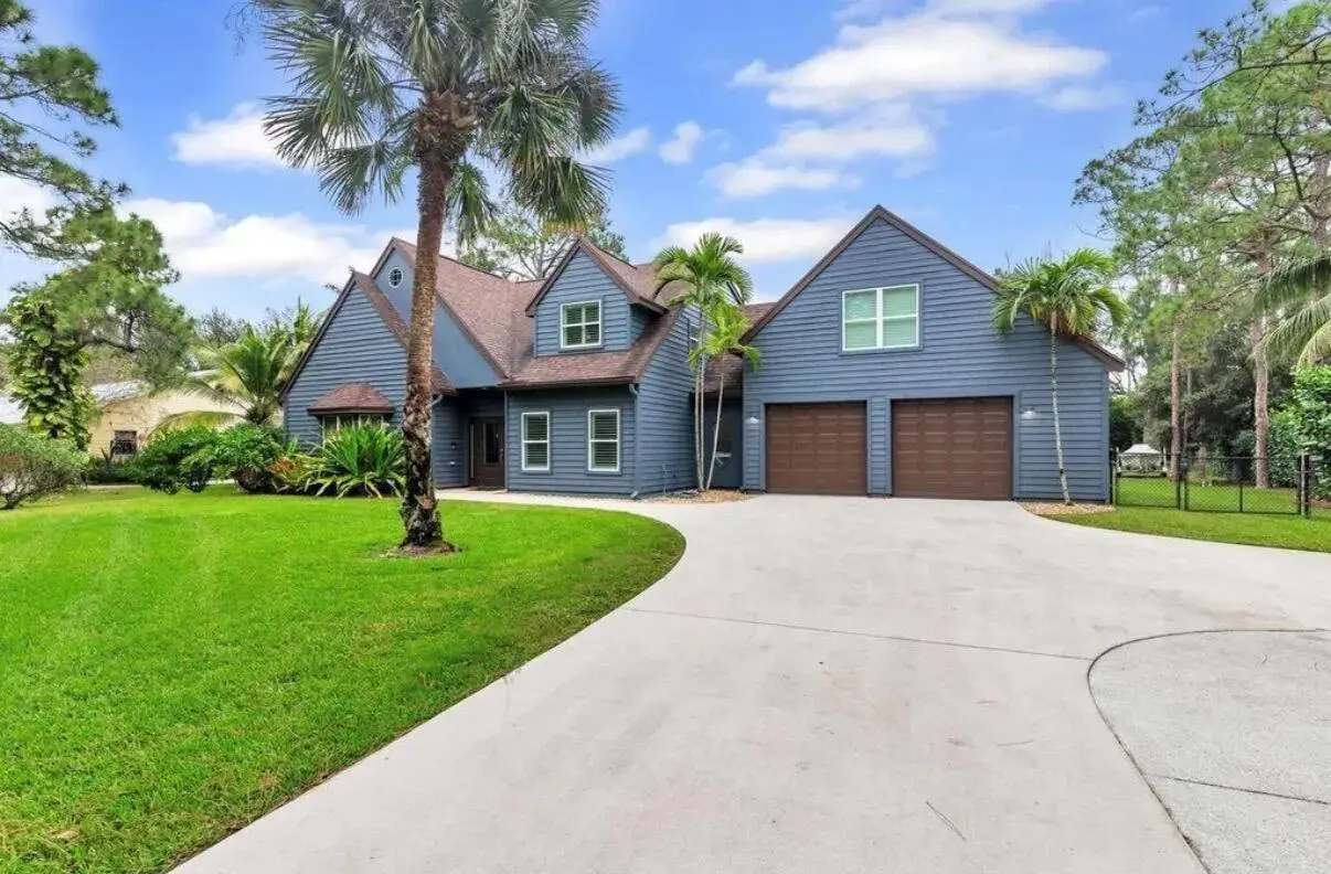10070 TRAILWOOD Circle, FL 33478