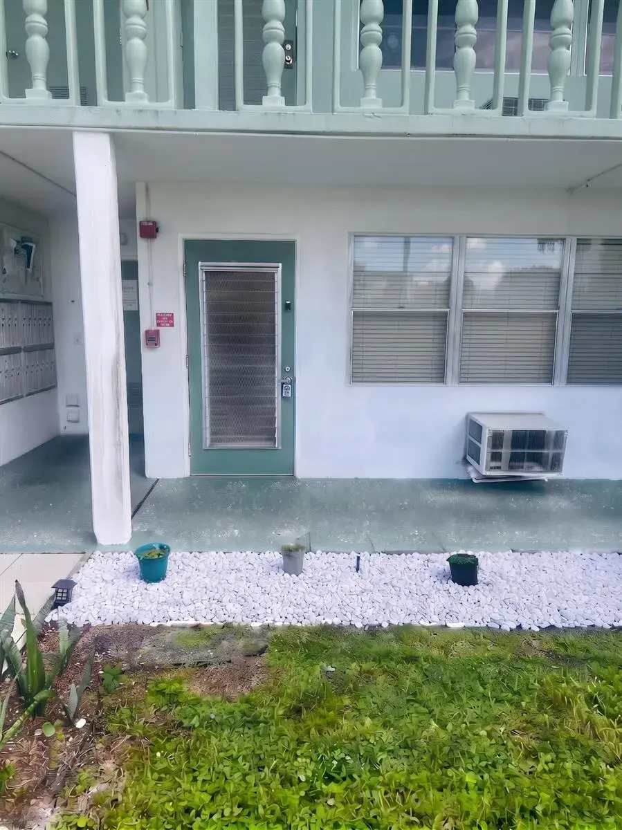 270 NEWPORT R Drive # R, Deerfield Beach FL 33442