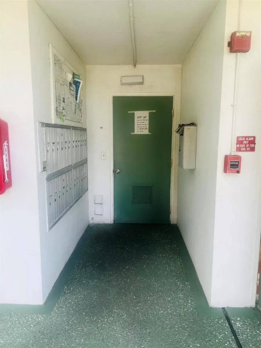 270 NEWPORT R Drive # R, Deerfield Beach FL 33442