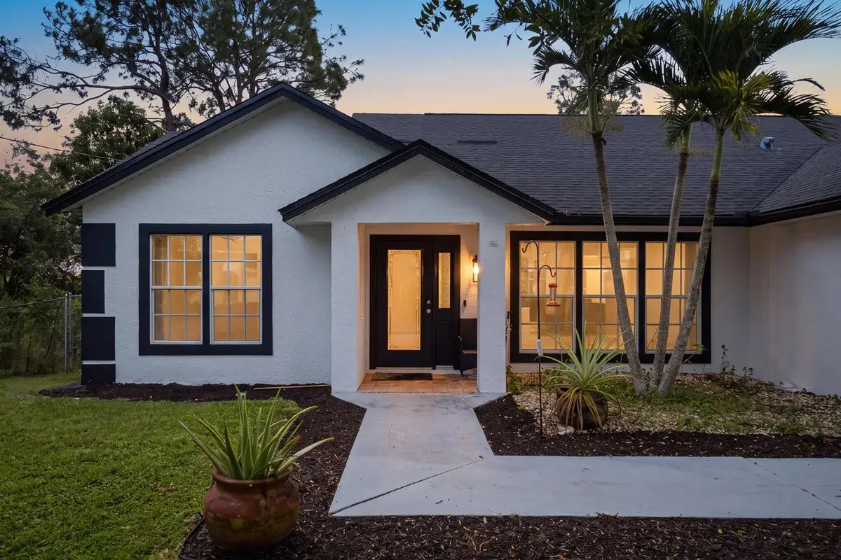 1206 SW Emerald Avenue, Port St. Lucie FL 34953