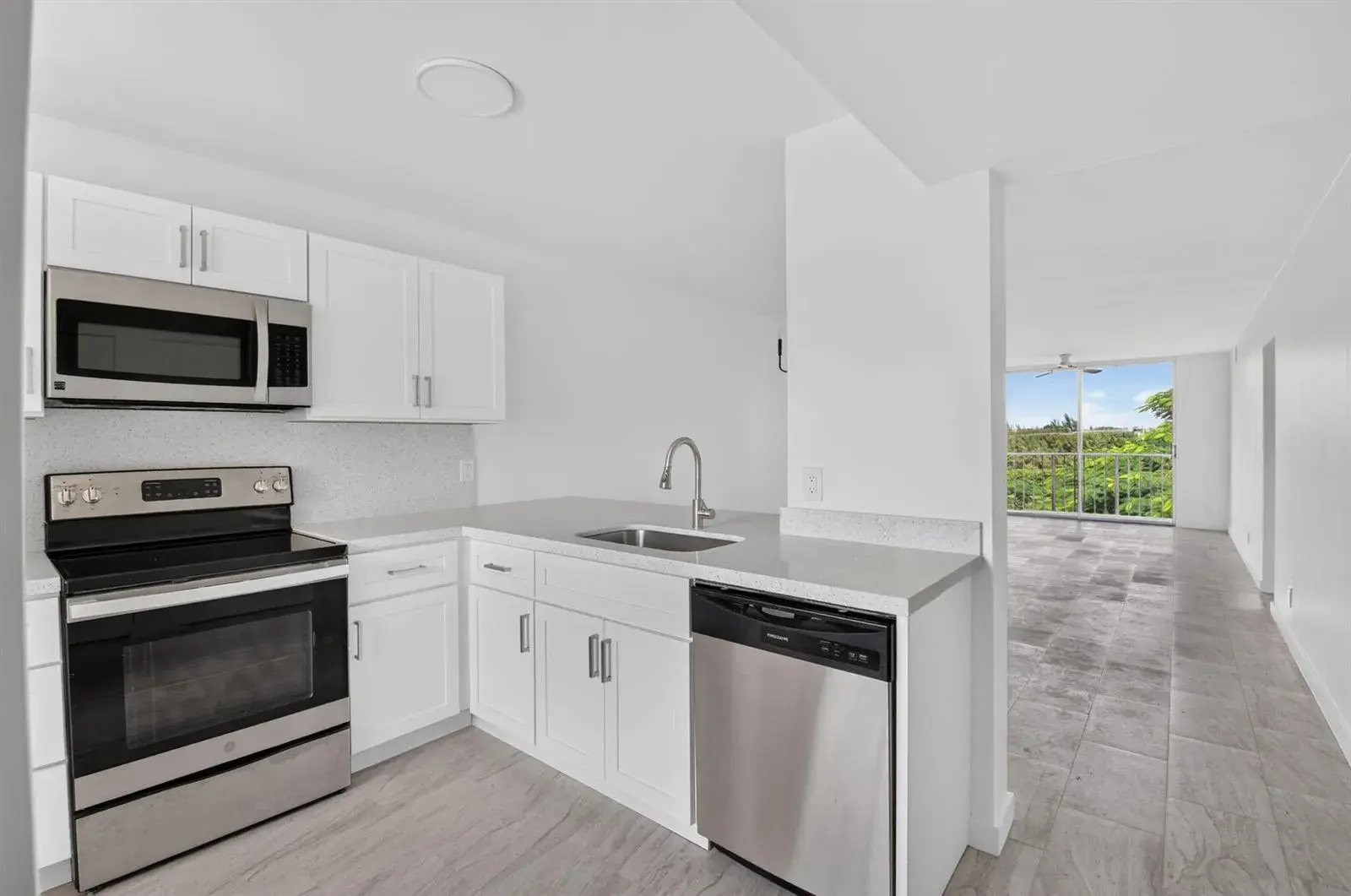 7145 HUNTINGTON Lane # 408, Delray Beach FL 33446