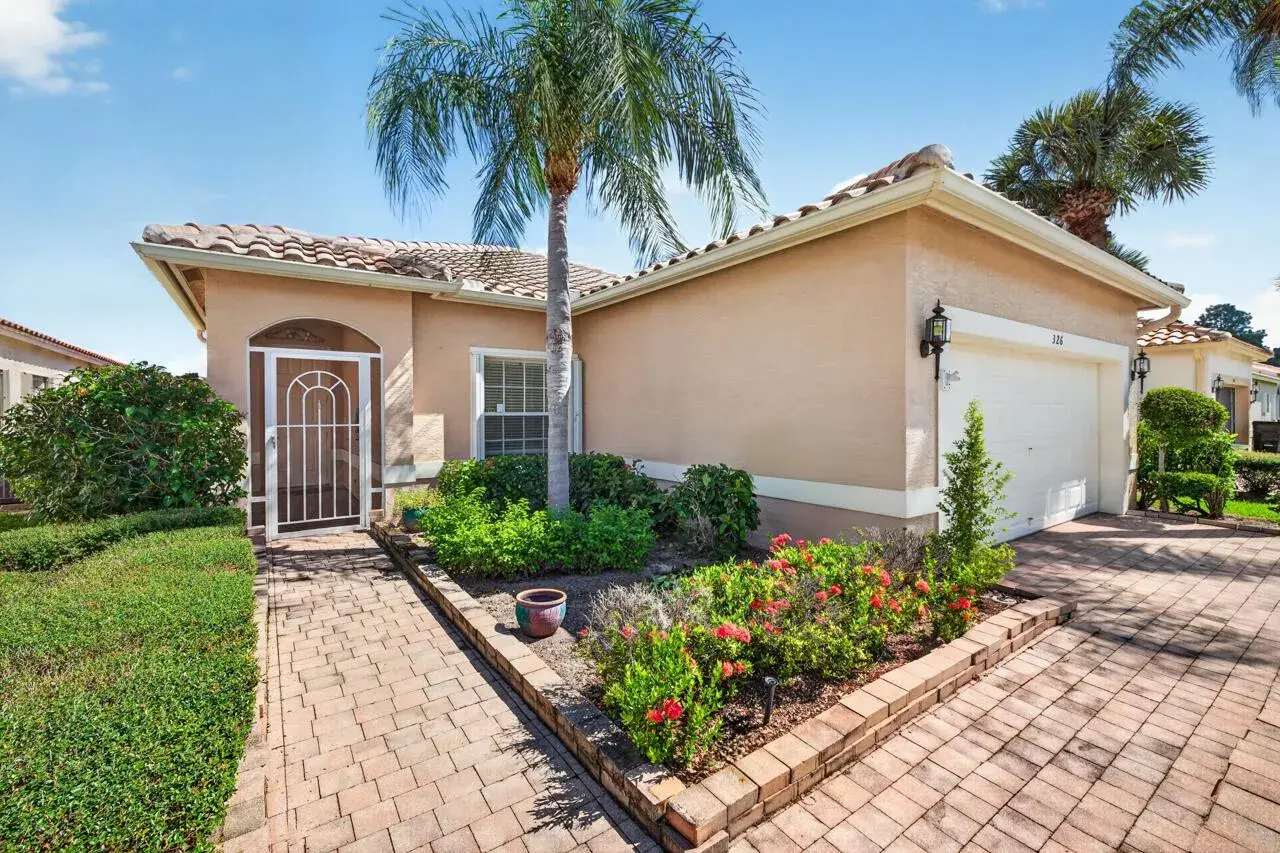 326 NW TREELINE Trace, Port St. Lucie FL 34986