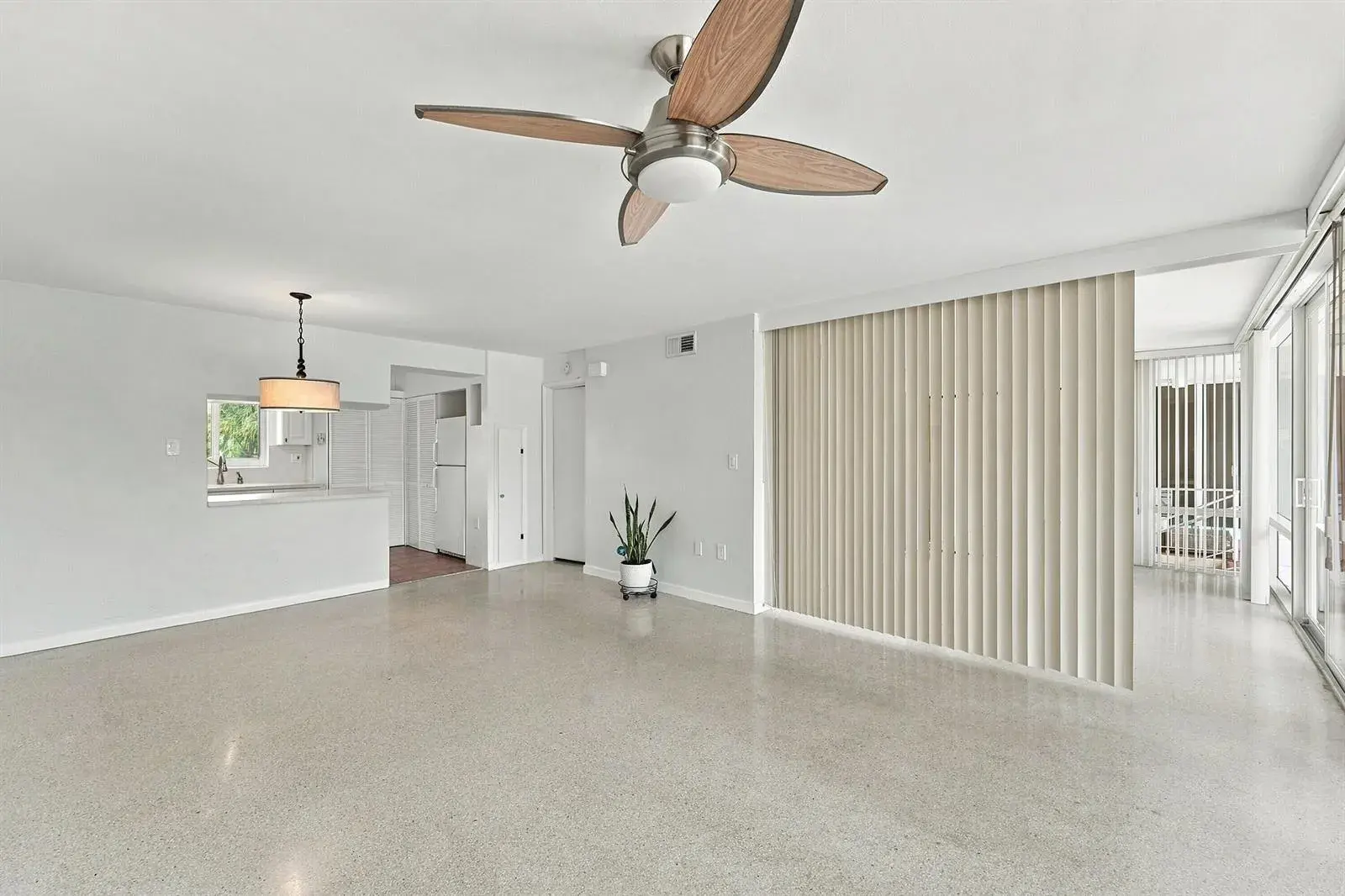 2725 NE 32ND Avenue # 7, Fort Lauderdale FL 33308