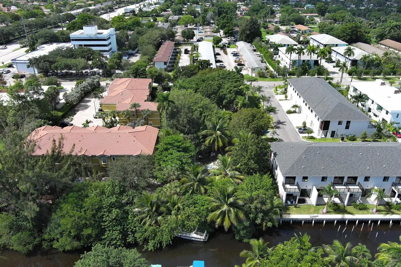 4696 SW 32ND Avenue, Dania Beach FL 33312