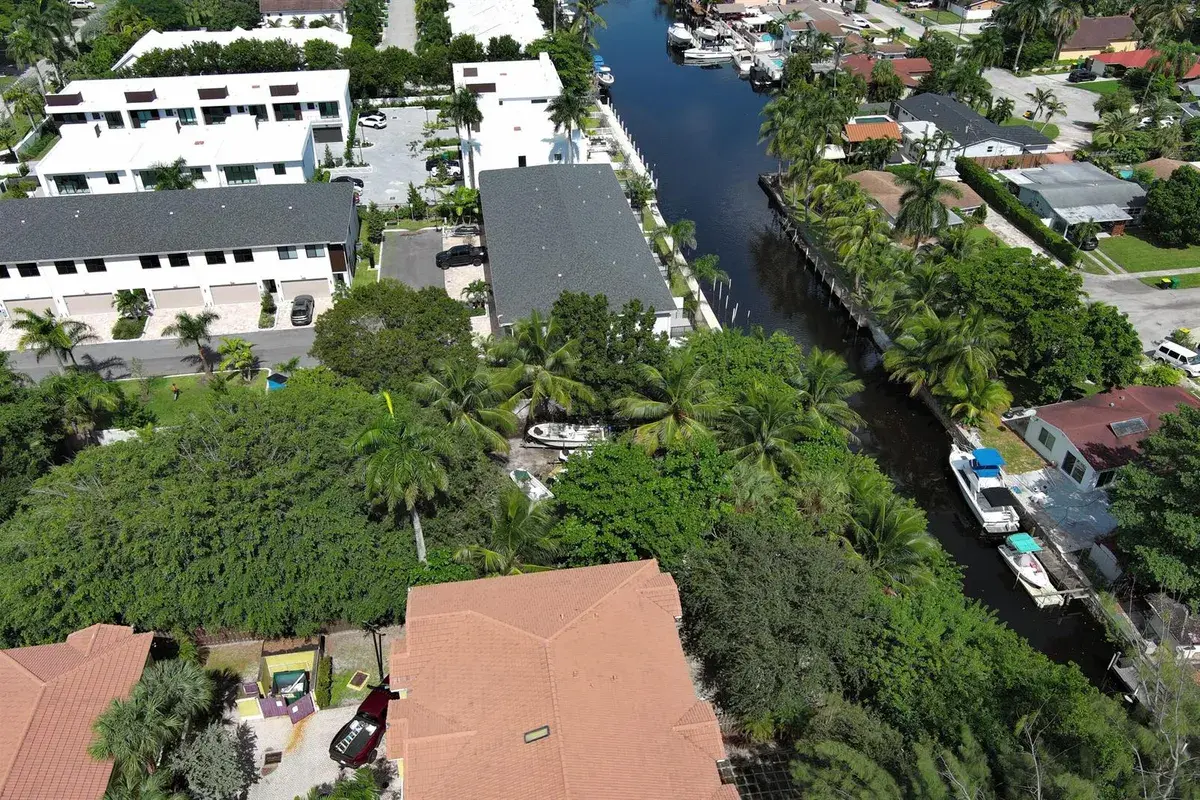 4696 SW 32ND Avenue, Dania Beach FL 33312