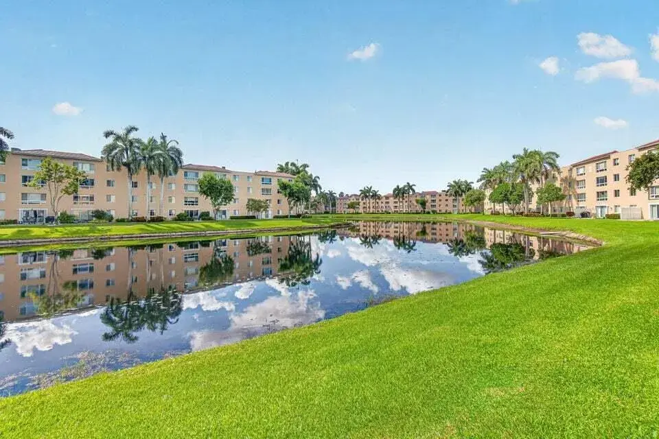 12540 Majesty Circle # 301, Boynton Beach FL 33437