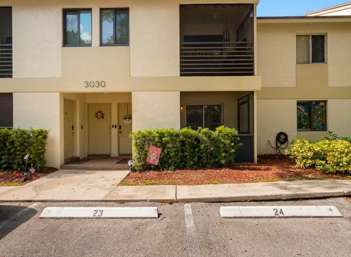 3030 NW 68TH Street # 104, Fort Lauderdale FL 33309