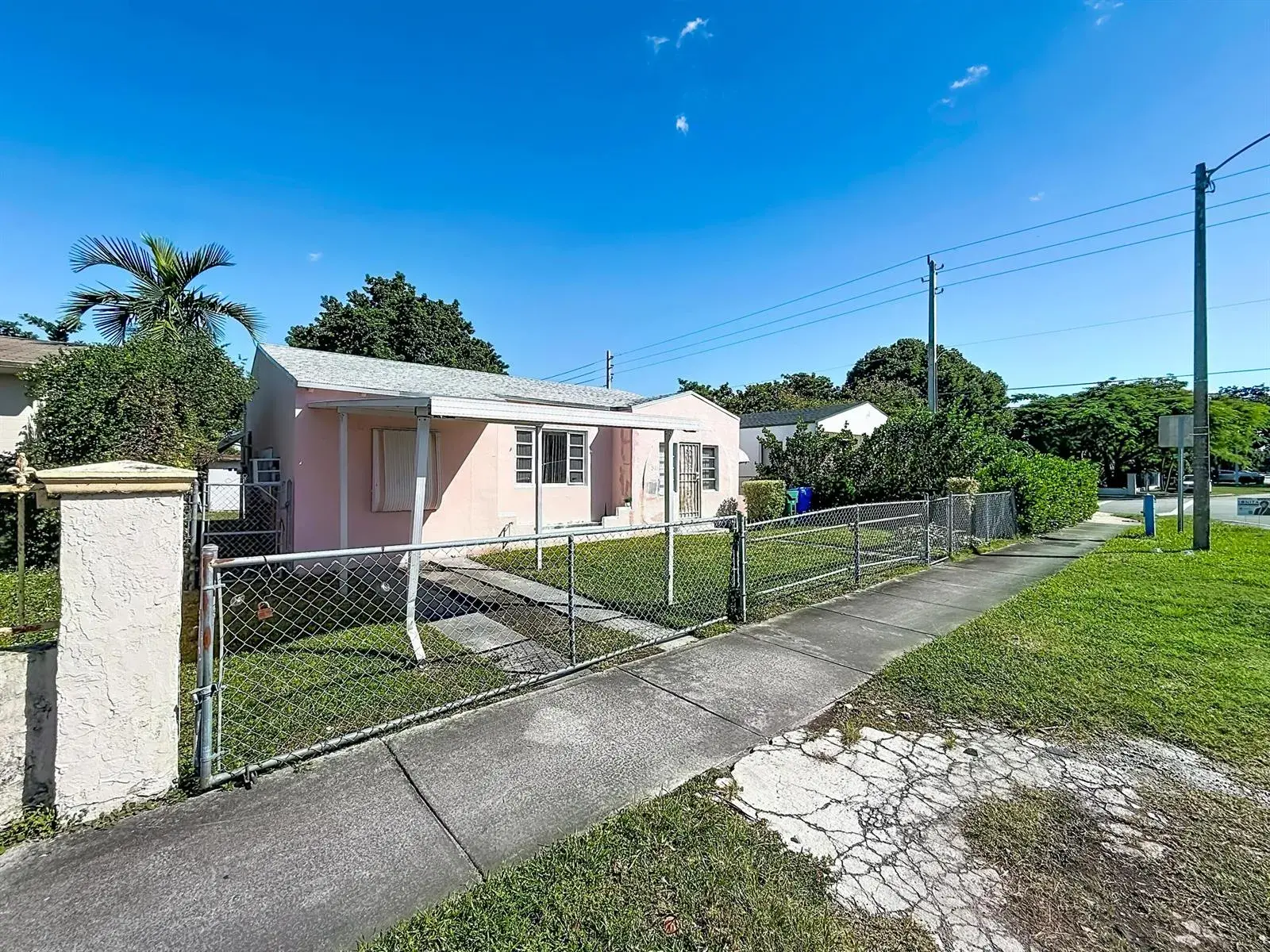 511 NW 46TH Street, Miami FL 33127