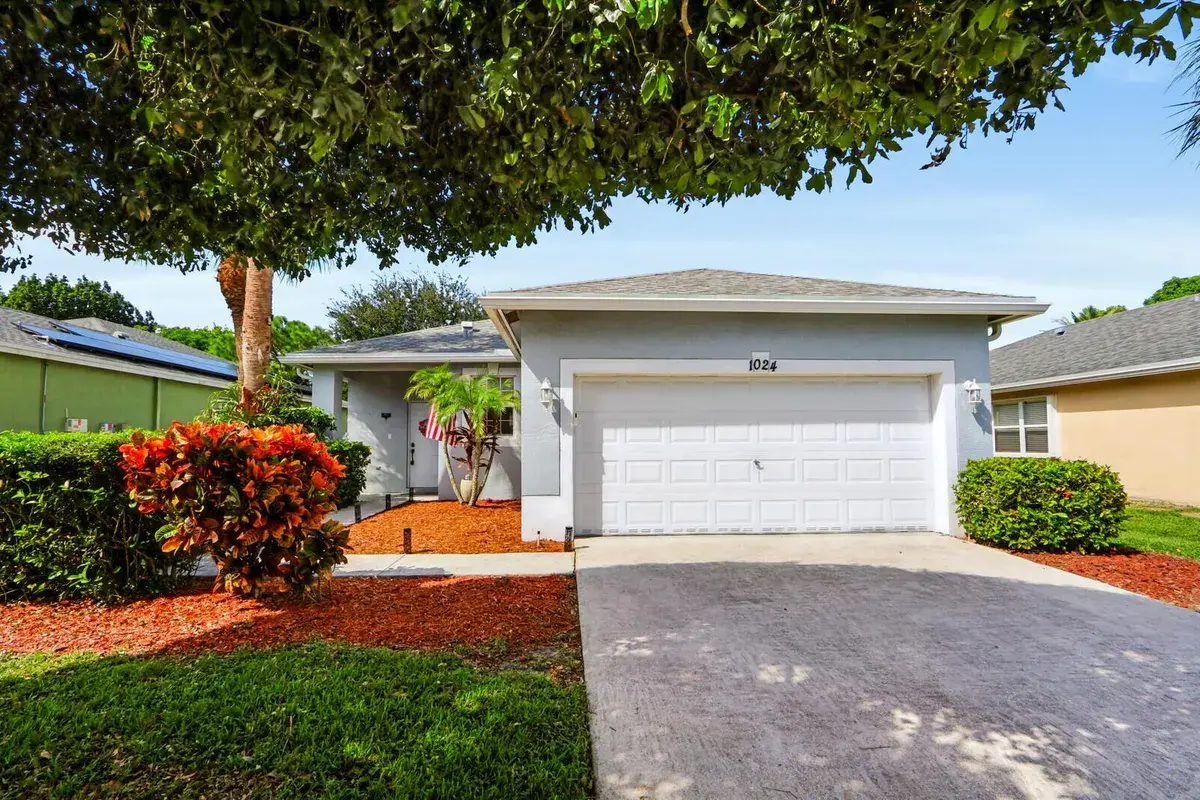 1024 PARK HILL Drive, Haverhill FL 33417