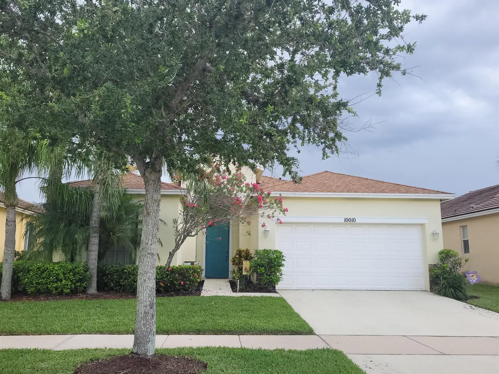 10010 SW STONEGATE Drive, Port St. Lucie FL 34987