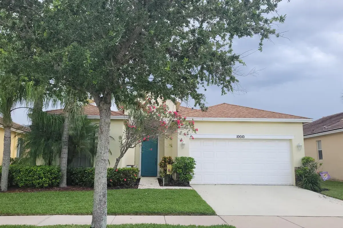 10010 SW STONEGATE Drive, Port St. Lucie FL 34987