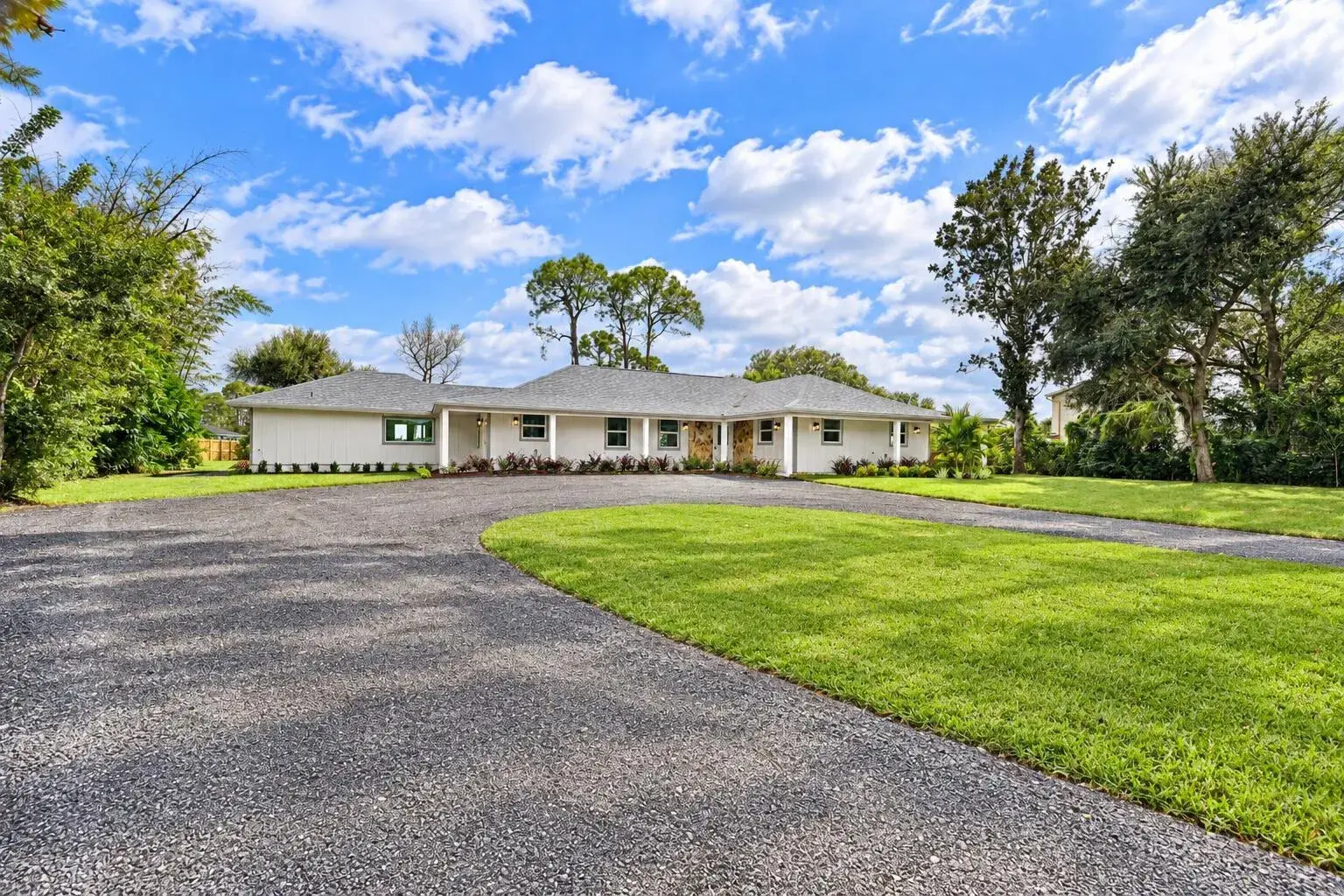 8721 HIDDEN PINES Road, Fort Pierce FL 34945