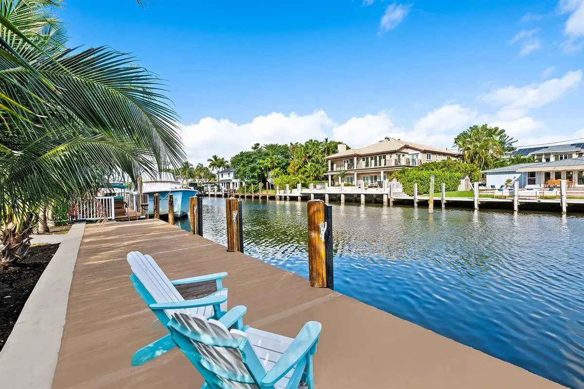 2517 E LAS OLAS Boulevard, Fort Lauderdale FL 33301