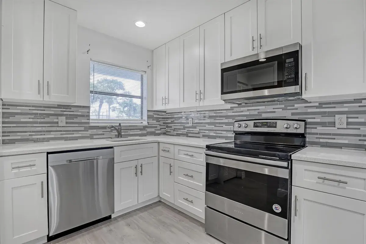4575 LUCERNE LAKES Boulevard # 103, Lake Worth FL 33467