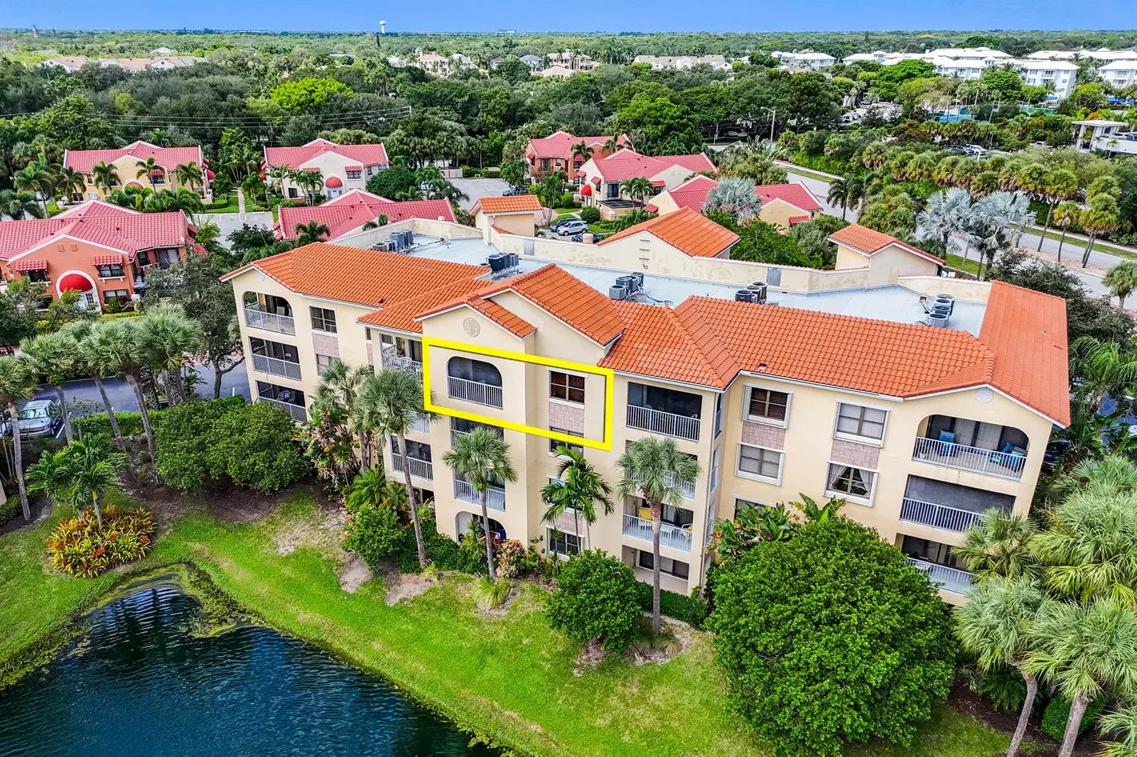 200 UNO LAGO Drive # 403, Juno Beach FL 33408