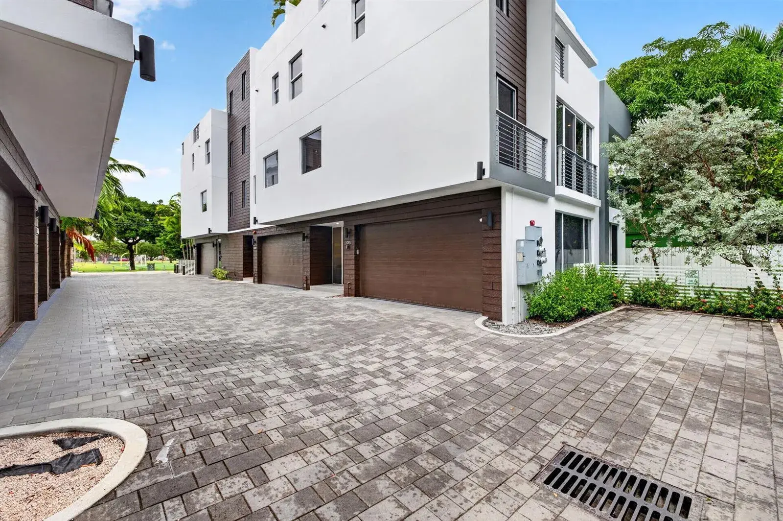 714 NE 14TH Avenue # 103, Fort Lauderdale FL 33304
