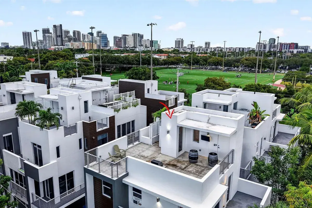 714 NE 14TH Avenue # 103, Fort Lauderdale FL 33304