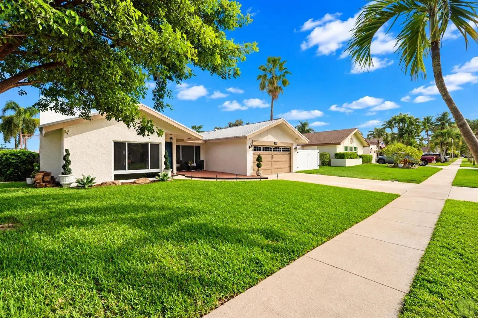 4959 NW 6TH Street, Coconut Creek FL 33063