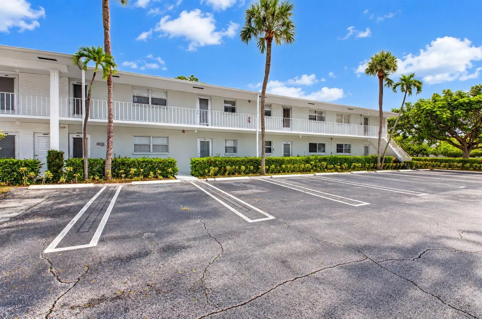 2700 SW 22nd Avenue # 1406, Delray Beach FL 33445