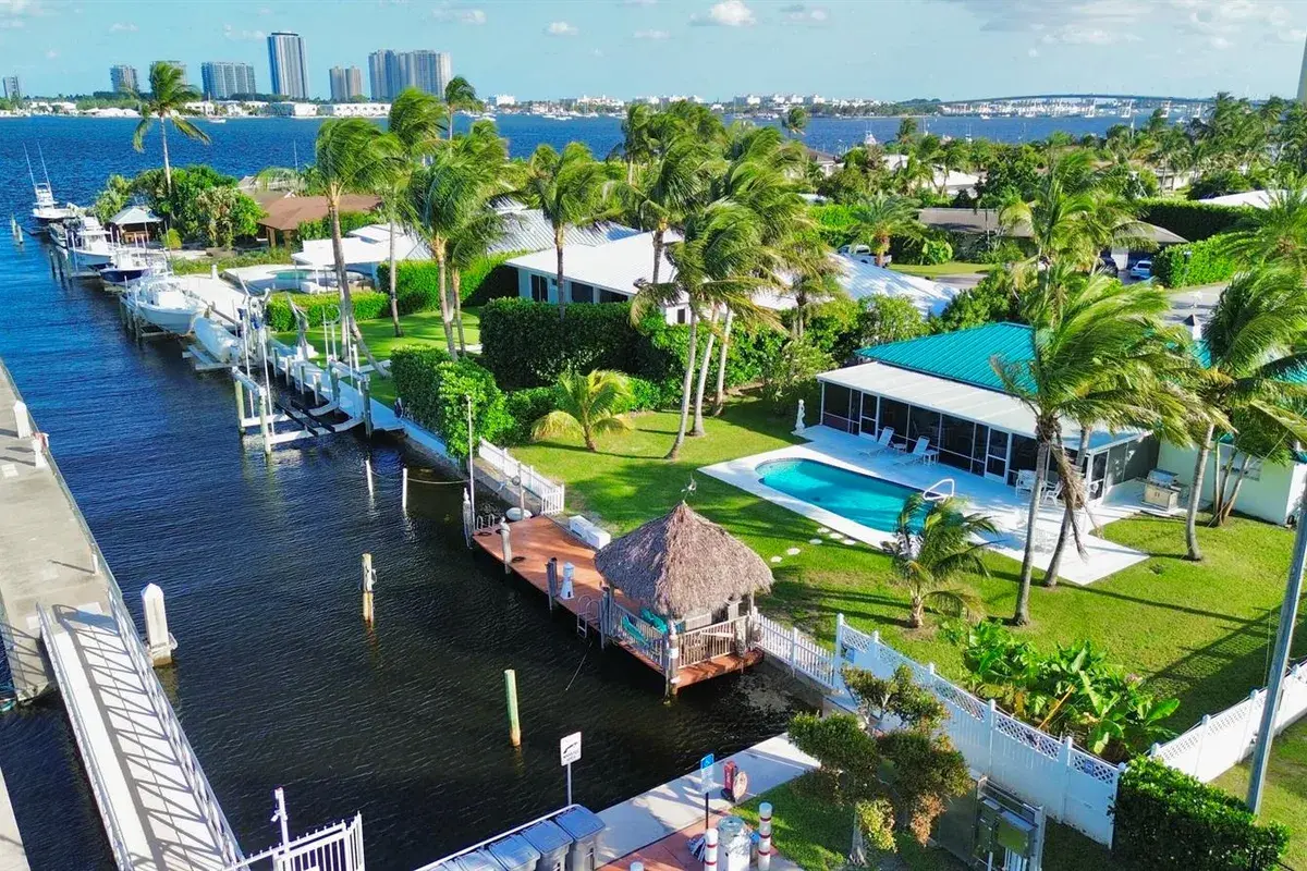 110 Shore Drive, Riviera Beach FL 33404