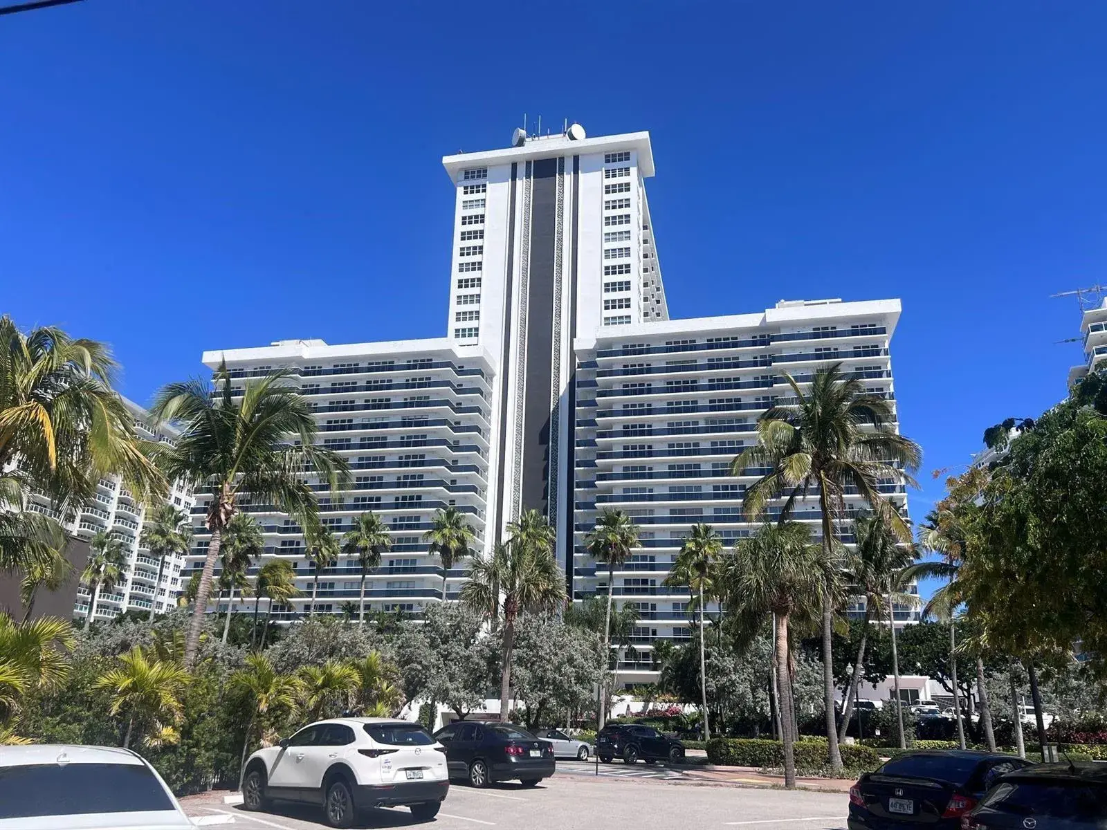 3500 GALT OCEAN Drive # 1103, Fort Lauderdale FL 33308