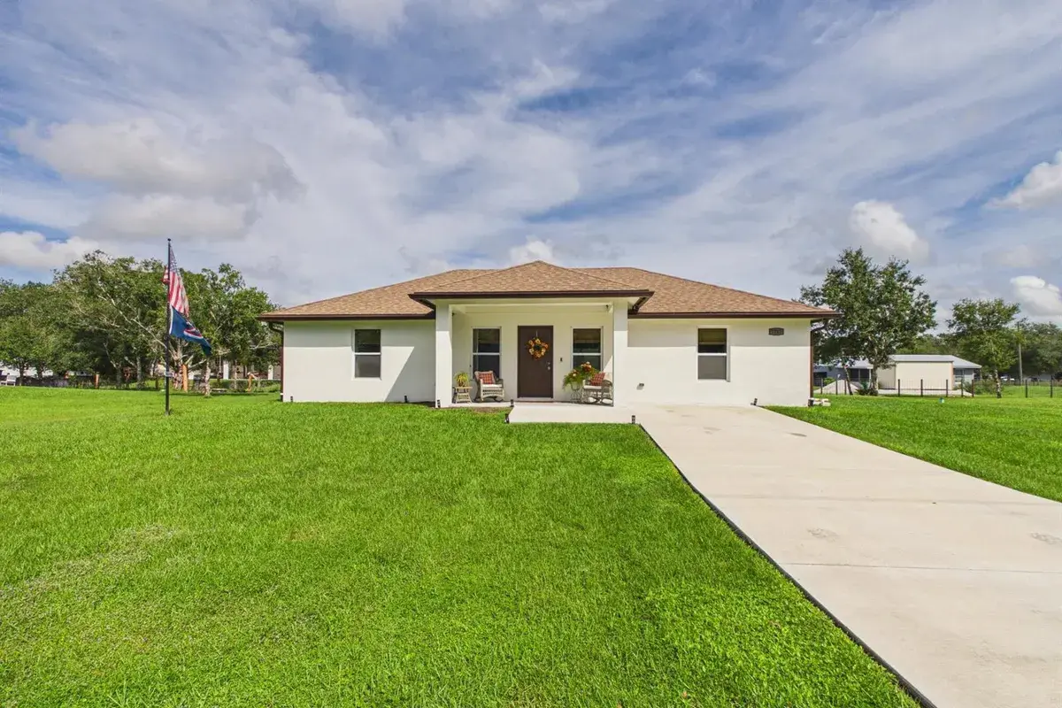 7717 NW 82ND Court, Okeechobee FL 34972