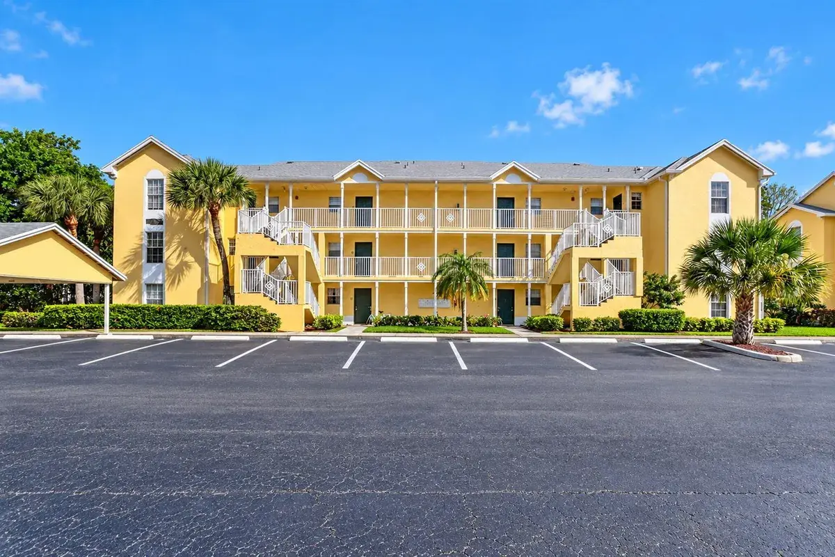6284 La Costa Drive, Boca Raton FL 33433