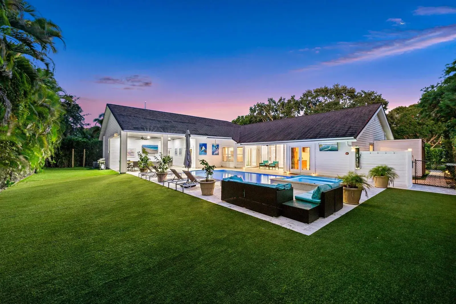 18274 SE Ridgeview Drive, Jupiter FL 33469