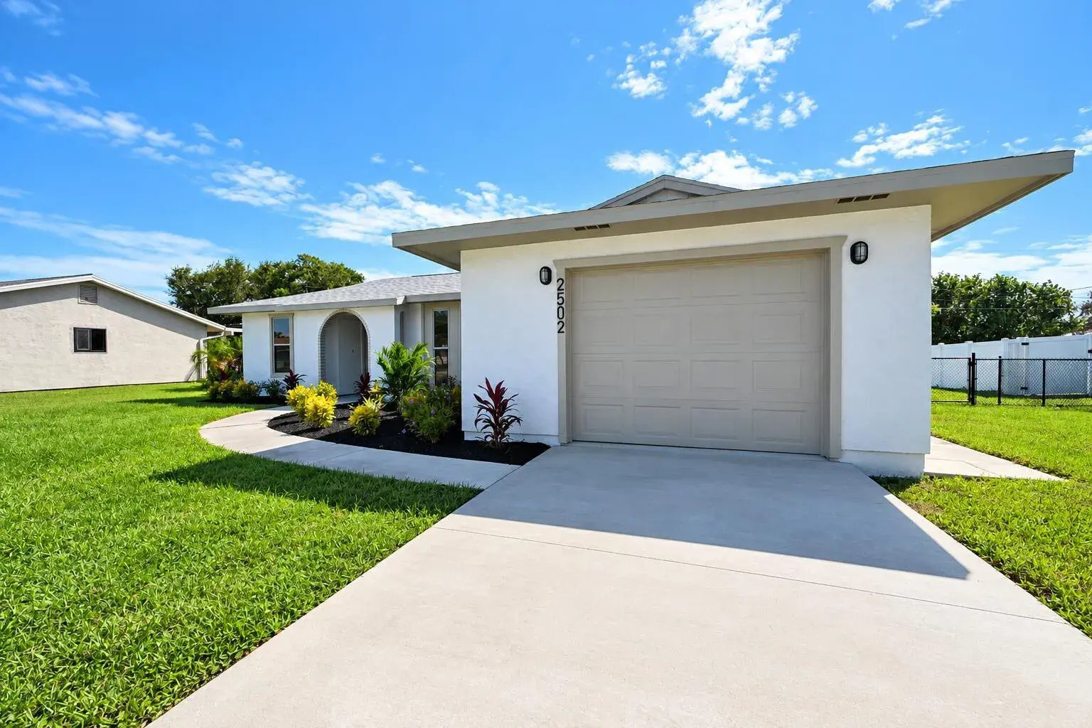 2502 SE Calusa Avenue, Port St. Lucie FL 34952