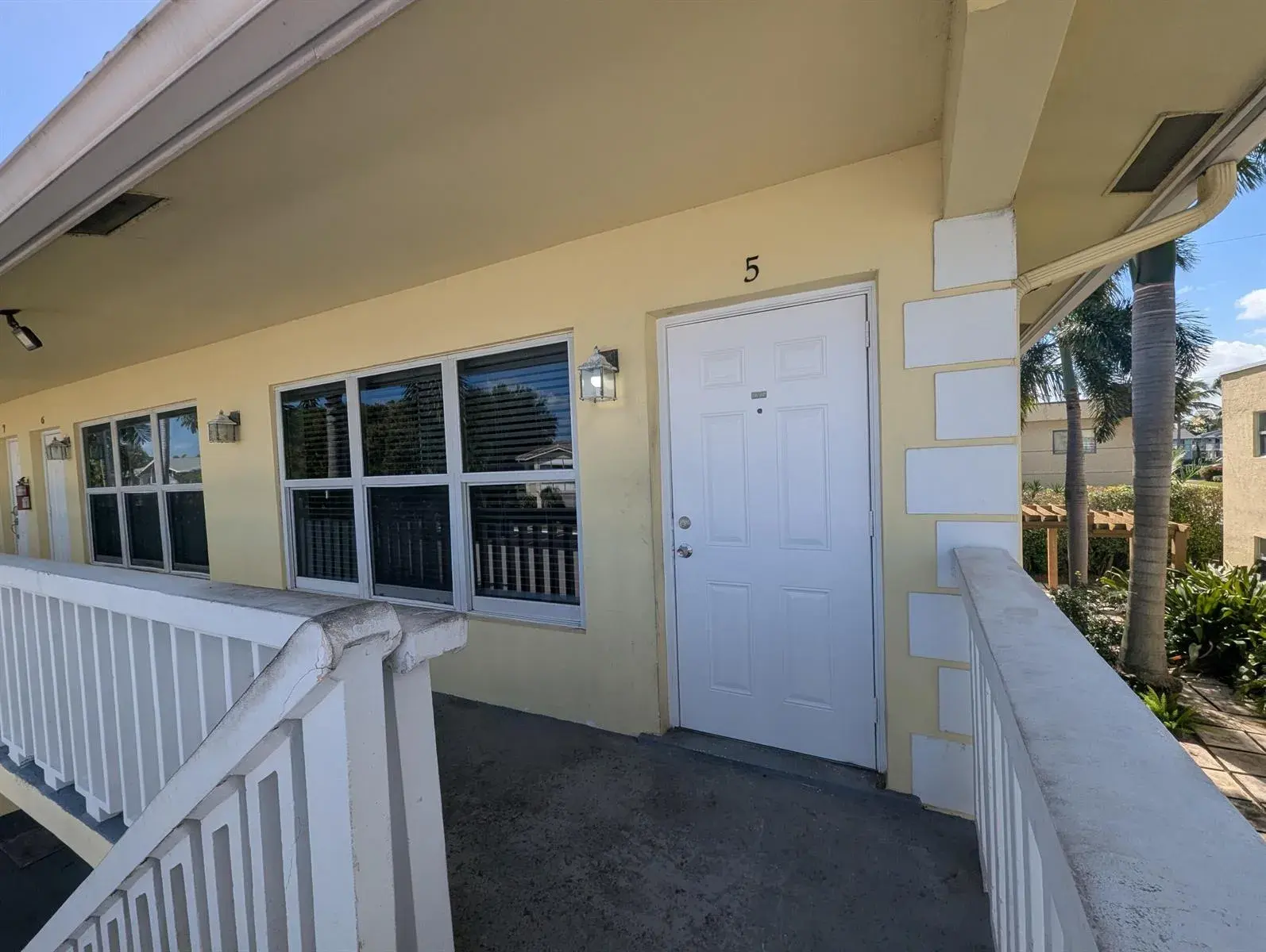 2120 NE 42ND Court # 5, Lighthouse Point FL 33064