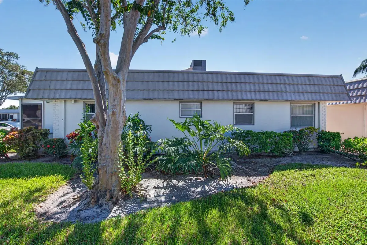 152 VALENCIA G Boulevard, Delray Beach FL 33446