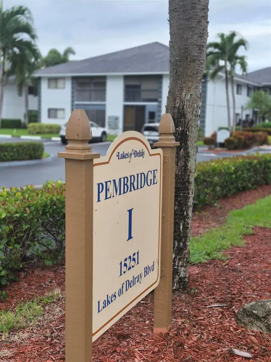 15251 LAKES OF DELRAY Boulevard # 327, Delray Beach FL 33484